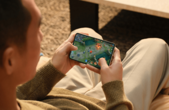 Huawei Pura X: Progressive Clamshell Fol...