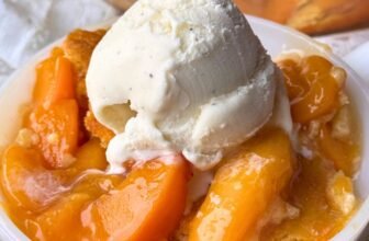 FRESH PEACH COBBLER – The Southern...