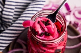 Methods to Make Pickled Purple Onions