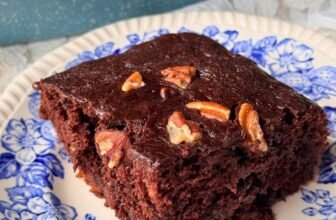ZUCCHINI BROWNIES – The Southern G...