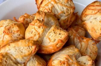GARLIC PULL APART MUFFINS – The So...