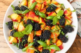 Peach Fruit Salad – Barefeet withi...
