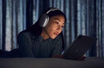 Apple To Delay New AirPods Max Launch An...