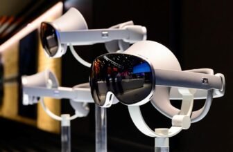 Samsung will introduce its Android XR he...