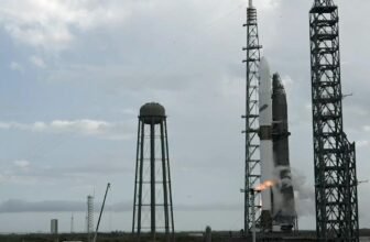 Blue Origin scrubs New Glenn’s sec...